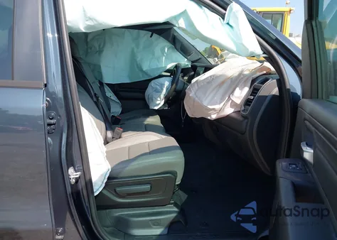 2025 Ram 1500 Tradesman 4X4 6'4 Box z USA, uszkodzony, nr VIN 1C6RRFCG9SN710732